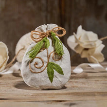 Carica l'immagine nel visualizzatore di Gallery, Sacchettino riccioli